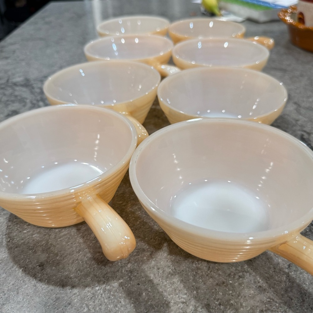 Fire King Peach Lustre Beehive Bowls with handle S/8 Vintage 1950’s - Picture 9 of 16